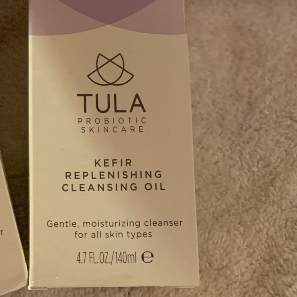 Tula Skin Care. Kefir Replenishing Cleansing Oil
